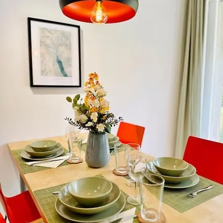 Alpine With Ac, Garden Terrace And Much Privacy *