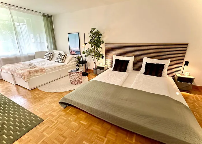 Alpine With Ac, Garden Terrace And Much Privacy *