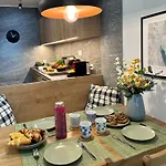 Alpine With Ac, Garden Terrace And Much Privacy Апартаменты
