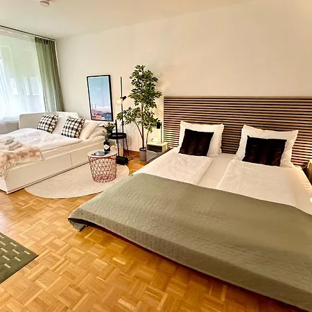 Alpine With Ac, Garden Terrace And Much Privacy *