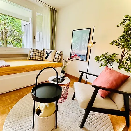 Alpine With Ac, Garden Terrace And Much Privacy * Zurique