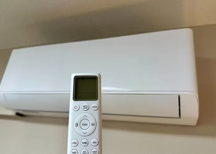 Alpine With Ac, Garden Terrace And Much Privacy ציריך