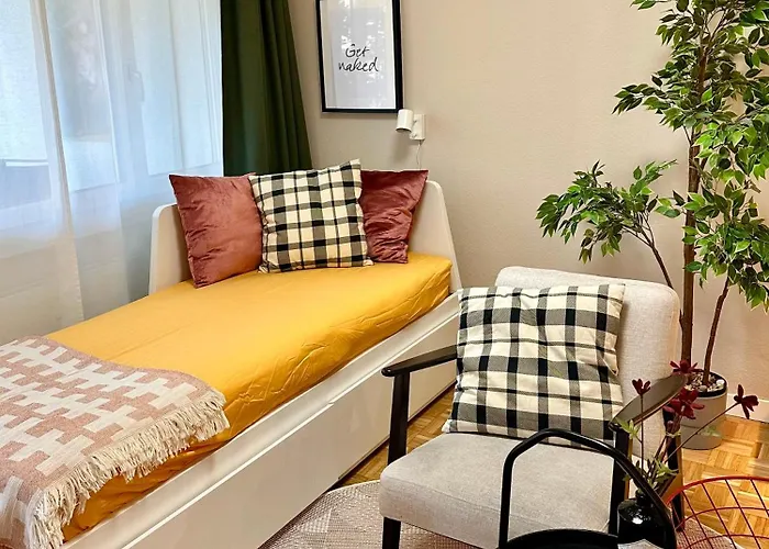 Alpine With Ac, Garden Terrace And Much Privacy דירה ציריך