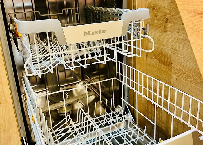 Alpine With Ac, Garden Terrace And Much Privacy