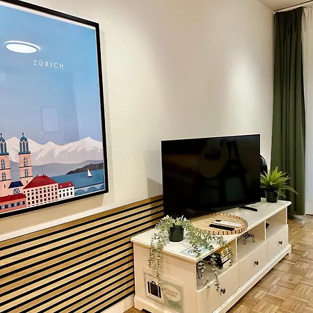 Alpine With Ac, Garden Terrace And Much Privacy 苏黎世