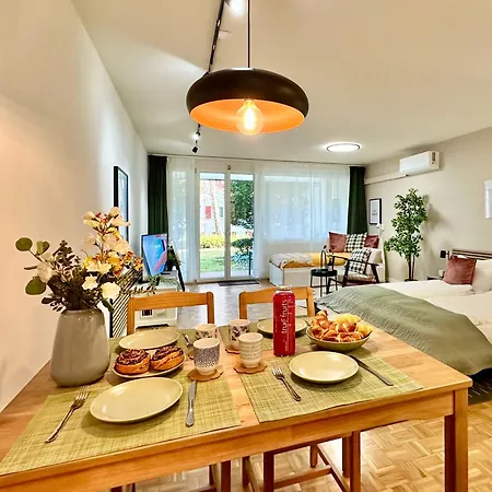 公寓 Alpine With Ac, Garden Terrace And Much Privacy *