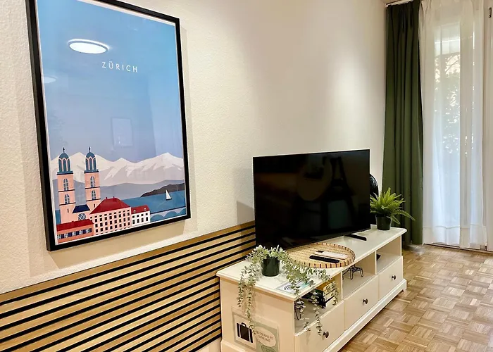 Alpine With Ac, Garden Terrace And Much Privacy Цюрих