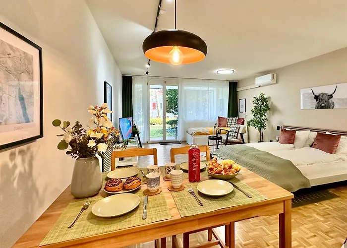 Апартаменты Alpine With Ac, Garden Terrace And Much Privacy *