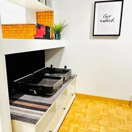 Lägenhet Alpine With Ac, Garden Terrace And Much Privacy Zürich