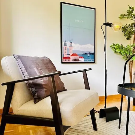 Lägenhet Alpine With Ac, Garden Terrace And Much Privacy Zürich