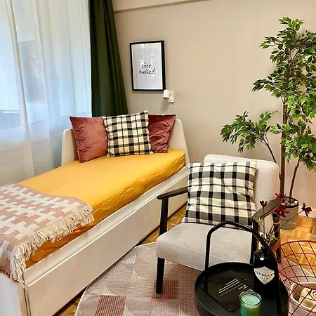 Alpine With Ac, Garden Terrace And Much Privacy Апартаменти Цюрих