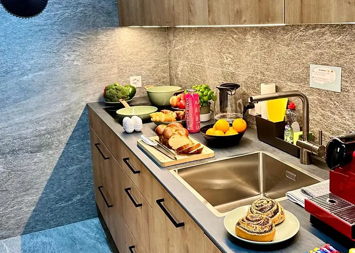 Appartement Alpine With Ac, Garden Terrace And Much Privacy Zürich